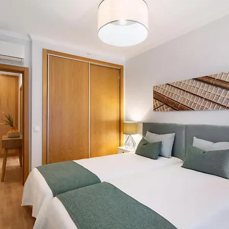 Beira Mar - 2º Esquerdo *